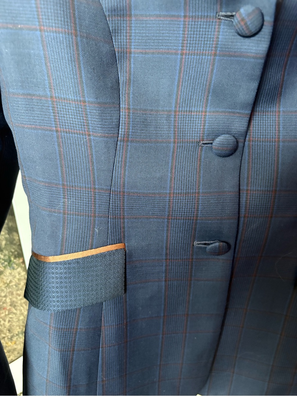 Custom Collars April Hunt Show Coat - Picture 2 of 3